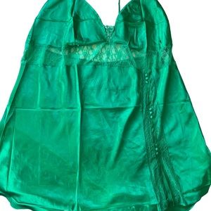 Fredricks of Hollywood Chemise 2XL Green Satiny Lacy